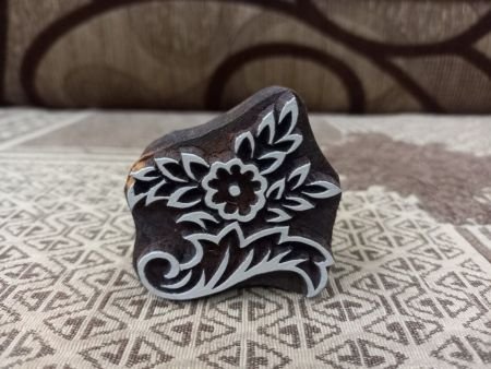 A Flower with curly leaves ,pottery stamp ceramic mold scrapbooking tjap batik printing floral carved stamps